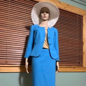 Beautiful turquoise suite, made in France, European size 40, USA - 4